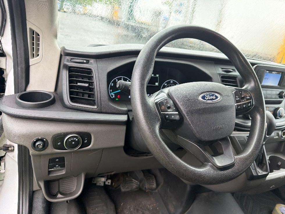 Cargo Van (Panel Van)-Light and Medium Duty Trucks-Ford-2022-Transit 250-Parsippany-NJ-63,605\n\t\tmiles-$ 39,750 - Image 17