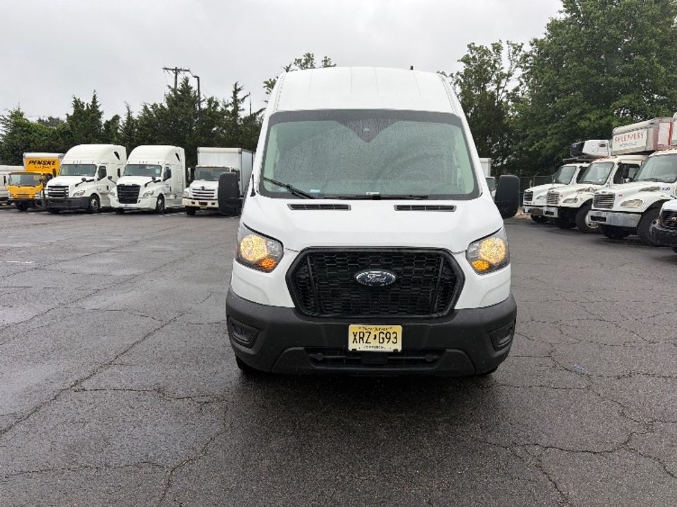 Cargo Van (Panel Van)-Light and Medium Duty Trucks-Ford-2022-Transit 250-Parsippany-NJ-63,605\n\t\tmiles-$ 39,750 - Image 2