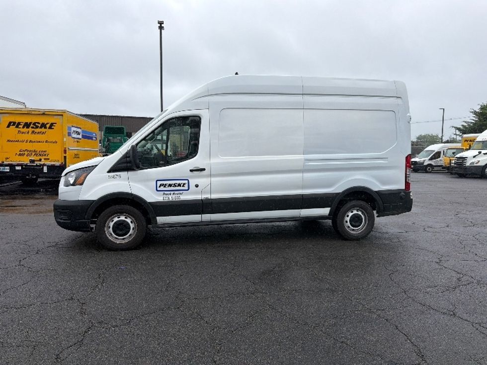 Cargo Van (Panel Van)-Light and Medium Duty Trucks-Ford-2022-Transit 250-Parsippany-NJ-63,605\n\t\tmiles-$ 39,750 - Image 4