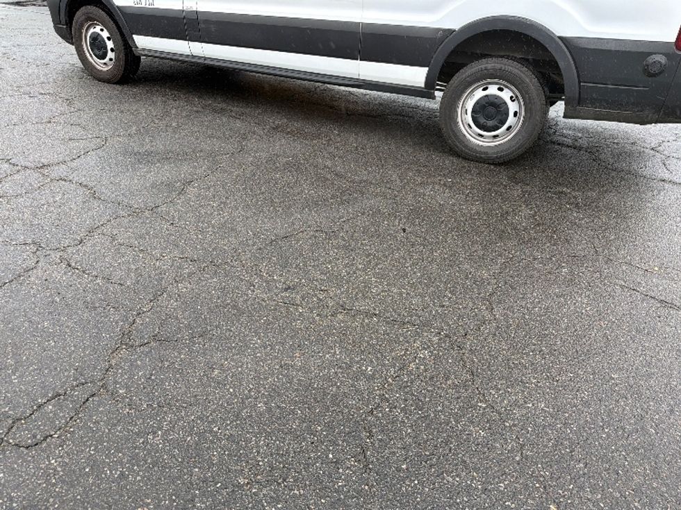 Cargo Van (Panel Van)-Light and Medium Duty Trucks-Ford-2022-Transit 250-Parsippany-NJ-63,605\n\t\tmiles-$ 39,750 - Image 5