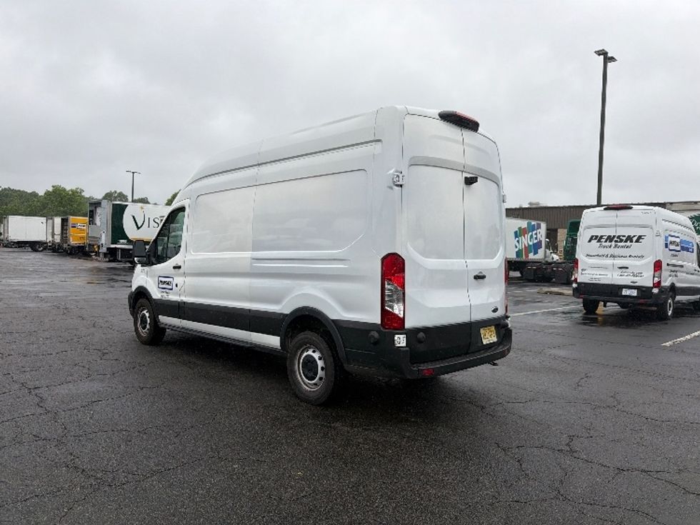 Cargo Van (Panel Van)-Light and Medium Duty Trucks-Ford-2022-Transit 250-Parsippany-NJ-63,605\n\t\tmiles-$ 39,750 - Image 6