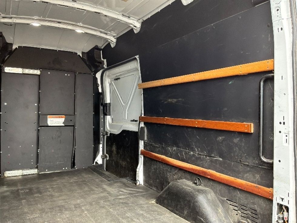 Cargo Van (Panel Van)-Light and Medium Duty Trucks-Ford-2022-Transit 250-Pasco-WA-171,458\n\t\tmiles-$ 25,750 - Image 11