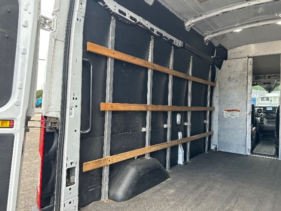 Cargo Van (Panel Van)-Light and Medium Duty Trucks-Ford-2022-Transit 250-Pensacola-FL-133,043\n\t\tmiles-$ 30,000 - Image 11