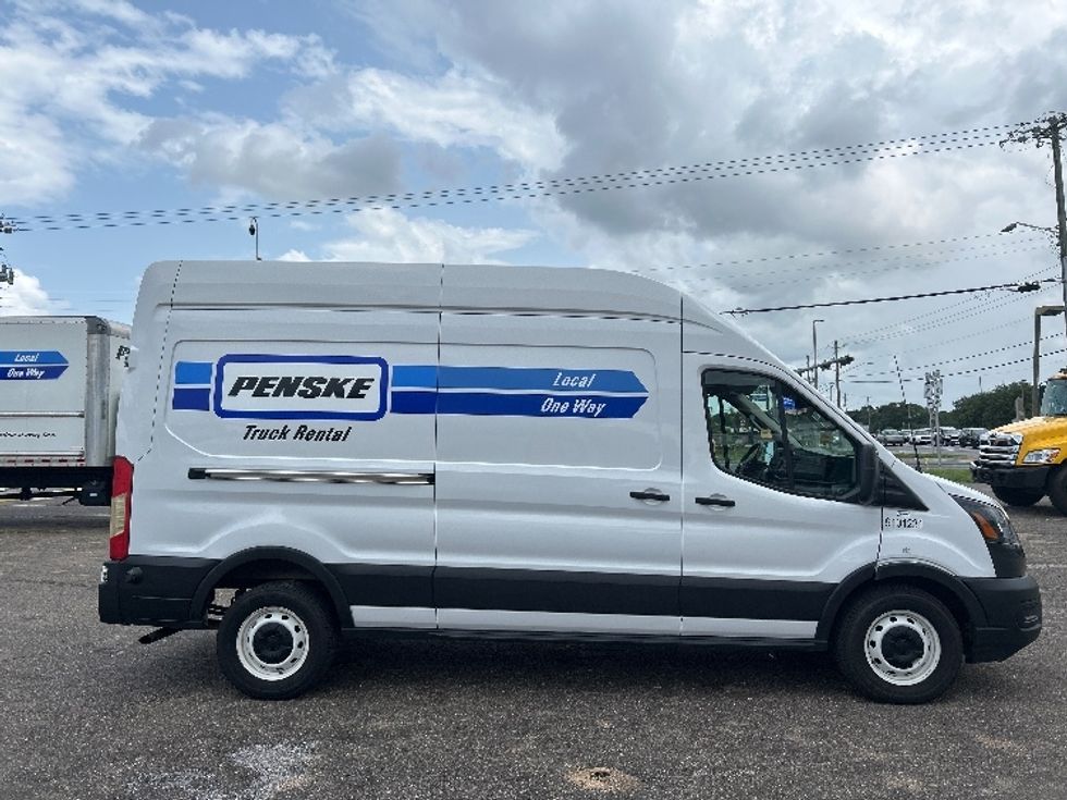 Cargo Van (Panel Van)-Light and Medium Duty Trucks-Ford-2022-Transit 250-Pensacola-FL-133,043\n\t\tmiles-$ 30,000 - Image 15