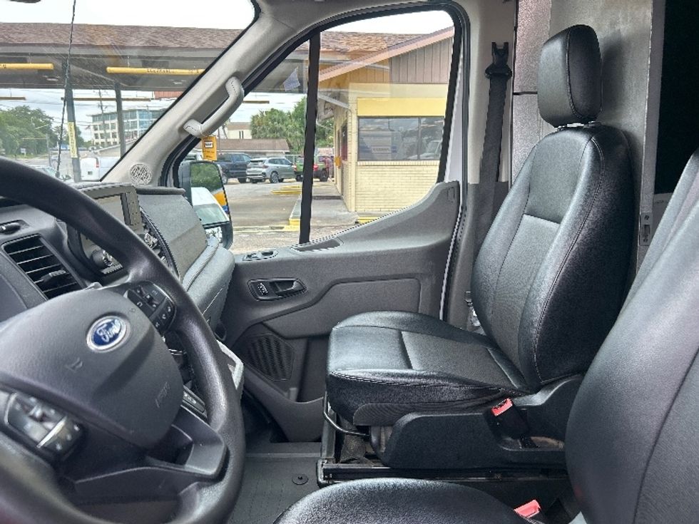 Cargo Van (Panel Van)-Light and Medium Duty Trucks-Ford-2022-Transit 250-Pensacola-FL-133,043\n\t\tmiles-$ 30,000 - Image 19