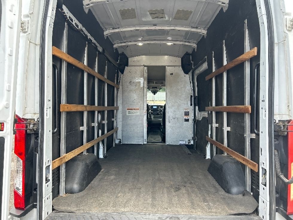 Cargo Van (Panel Van)-Light and Medium Duty Trucks-Ford-2022-Transit 250-Pensacola-FL-133,043\n\t\tmiles-$ 30,000 - Image 8