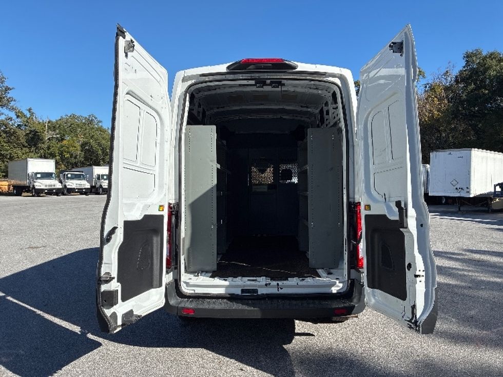 Cargo Van (Panel Van)-Light and Medium Duty Trucks-Ford-2022-Transit 250-Pensacola-FL-133,111\n\t\tmiles-$ 31,000 - Image 8