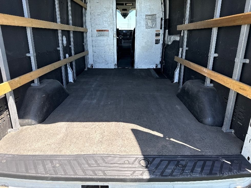 Cargo Van (Panel Van)-Light and Medium Duty Trucks-Ford-2022-Transit 250-Pharr-TX-116,806\n\t\tmiles-$ 33,000 - Image 9