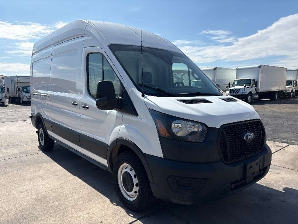 Used Cargo Vans for Sale in Phoenix - Penske Used Trucks