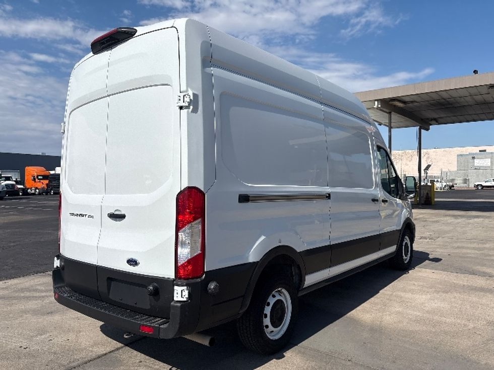 Cargo Van (Panel Van)-Light and Medium Duty Trucks-Ford-2022-Transit 250-Phoenix-AZ-79,478\n\t\tmiles-$ 35,500 - Image 12