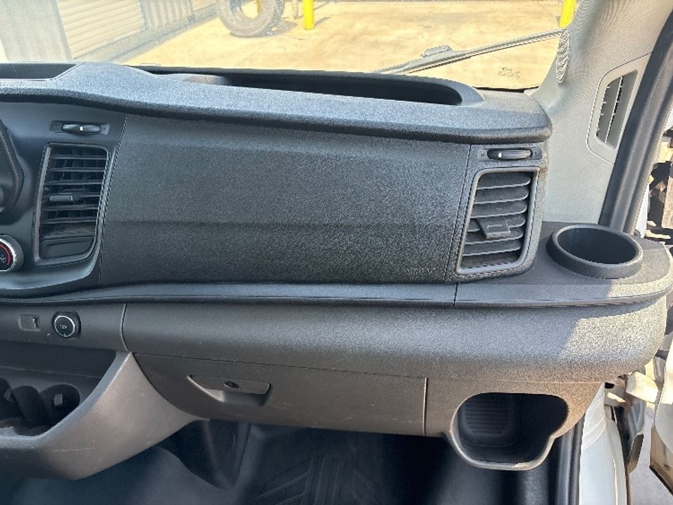 Cargo Van (Panel Van)-Light and Medium Duty Trucks-Ford-2022-Transit 250-Phoenix-AZ-79,478\n\t\tmiles-$ 35,500 - Image 20