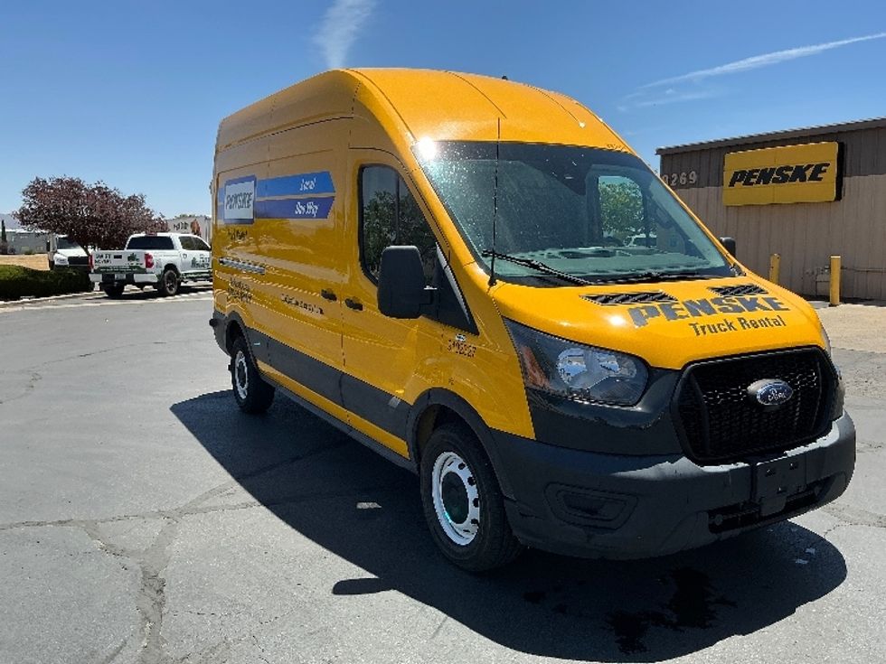 Cargo Van (Panel Van)-Light and Medium Duty Trucks-Ford-2022-Transit 250-Prescott Valley-AZ-100,928\n\t\tmiles-$ 32,000 - Image 1