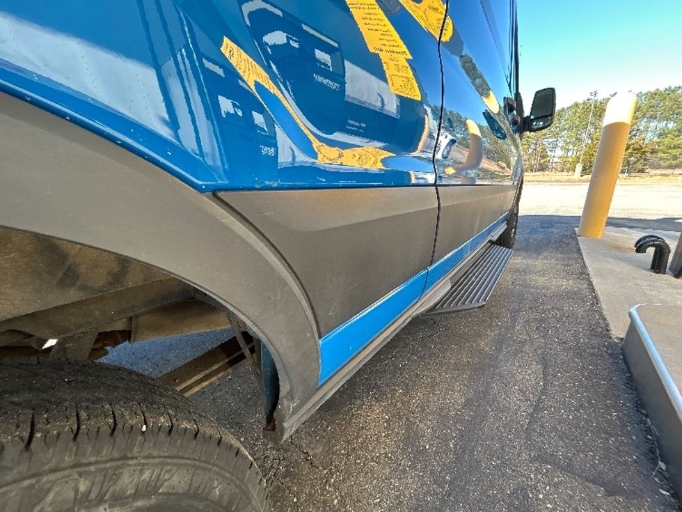 Cargo Van (Panel Van)-Light and Medium Duty Trucks-Ford-2022-Transit 250-Prince George-VA-41,000\n\t\tmiles-$ 36,000 - Image 14