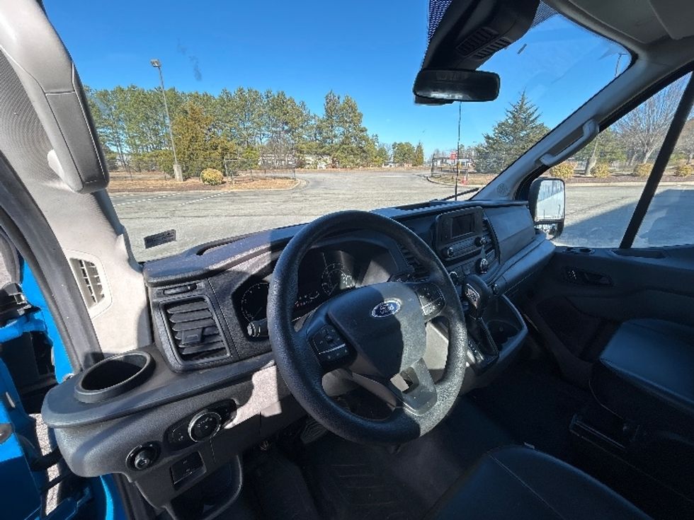 Cargo Van (Panel Van)-Light and Medium Duty Trucks-Ford-2022-Transit 250-Prince George-VA-41,000\n\t\tmiles-$ 36,000 - Image 17