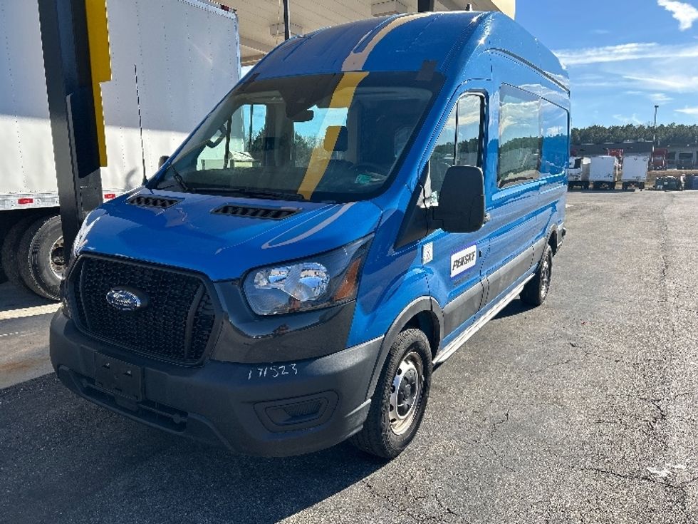 Cargo Van (Panel Van)-Light and Medium Duty Trucks-Ford-2022-Transit 250-Prince George-VA-41,000\n\t\tmiles-$ 36,000 - Image 3
