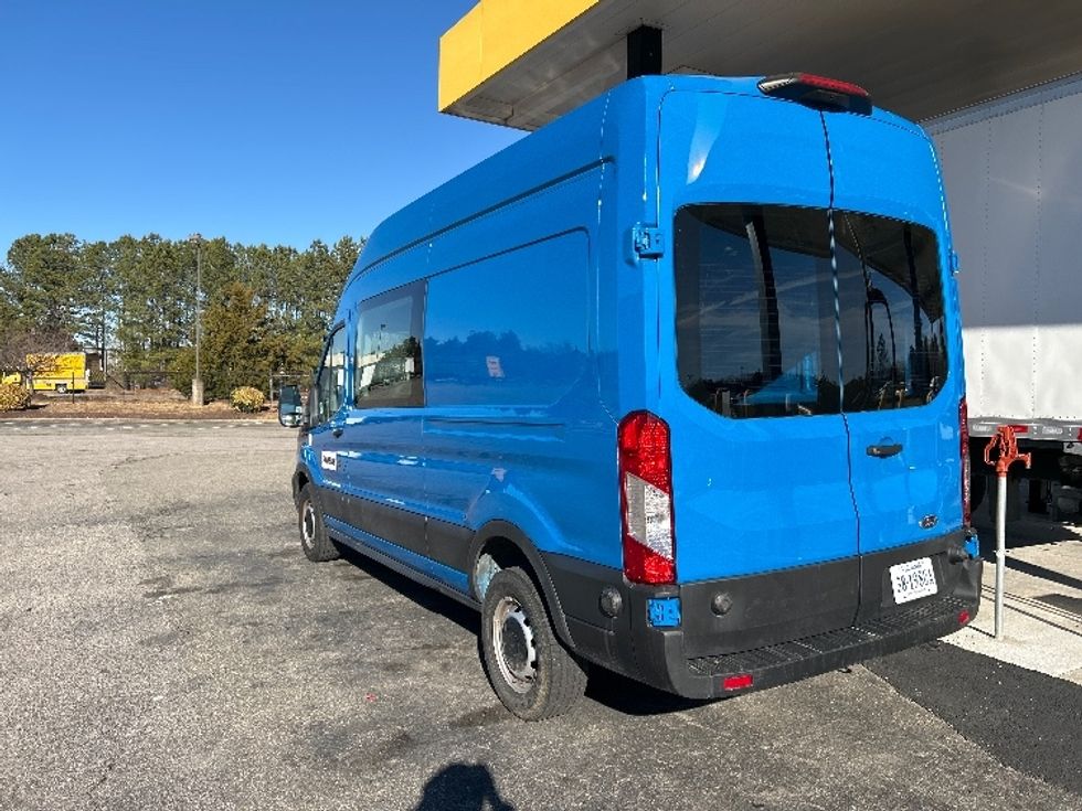 Cargo Van (Panel Van)-Light and Medium Duty Trucks-Ford-2022-Transit 250-Prince George-VA-41,000\n\t\tmiles-$ 36,000 - Image 6