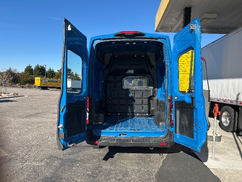 Cargo Van (Panel Van)-Light and Medium Duty Trucks-Ford-2022-Transit 250-Prince George-VA-41,000\n\t\tmiles-$ 36,000 - Image 8