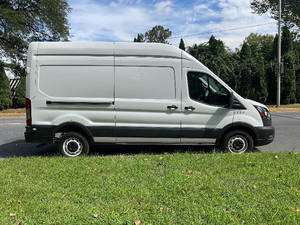 Cargo Van (Panel Van)-Light and Medium Duty Trucks-Ford-2022-Transit 250-Reading-PA-79,864\n\t\tmiles-$ 35,250 - Image 14