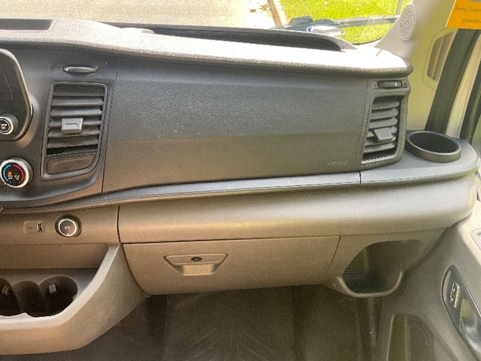 Cargo Van (Panel Van)-Light and Medium Duty Trucks-Ford-2022-Transit 250-Reading-PA-79,864\n\t\tmiles-$ 35,250 - Image 20