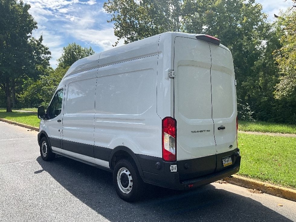 Cargo Van (Panel Van)-Light and Medium Duty Trucks-Ford-2022-Transit 250-Reading-PA-79,864\n\t\tmiles-$ 35,250 - Image 6