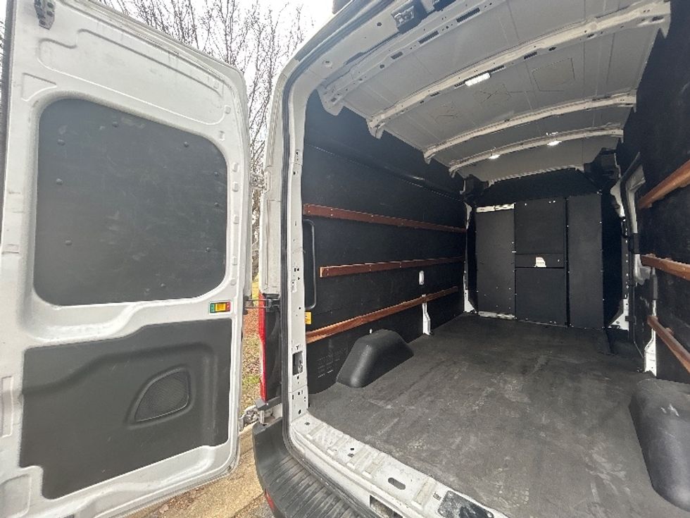 Cargo Van (Panel Van)-Light and Medium Duty Trucks-Ford-2022-Transit 250-Richland-MS-93,777\n\t\tmiles-$ 36,500 - Image 8