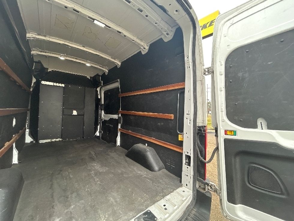 Cargo Van (Panel Van)-Light and Medium Duty Trucks-Ford-2022-Transit 250-Richland-MS-93,777\n\t\tmiles-$ 36,500 - Image 9