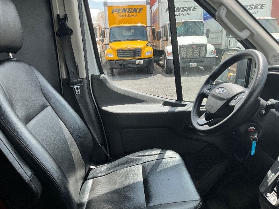 Cargo Van (Panel Van)-Light and Medium Duty Trucks-Ford-2022-Transit 250-Rockville-MD-78,046\n\t\tmiles-$ 38,750 - Image 21