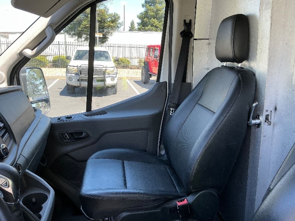 Cargo Van (Panel Van)-Light and Medium Duty Trucks-Ford-2022-Transit 250-Sacramento-CA-108,057\n\t\tmiles-$ 34,750 - Image 16