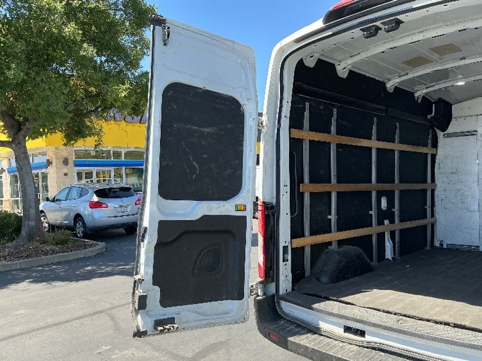 Cargo Van (Panel Van)-Light and Medium Duty Trucks-Ford-2022-Transit 250-Sacramento-CA-108,057\n\t\tmiles-$ 34,750 - Image 9