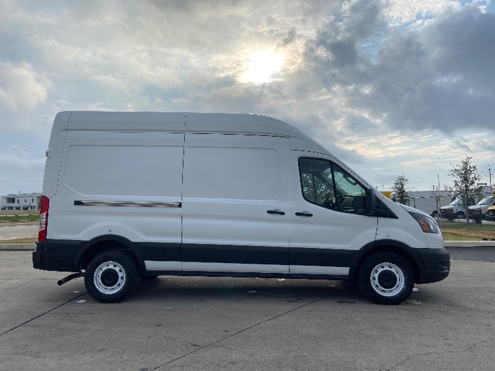Cargo Van (Panel Van)-Light and Medium Duty Trucks-Ford-2022-Transit 250-San Antonio-TX-130,892\n\t\tmiles-$ 30,250 - Image 14