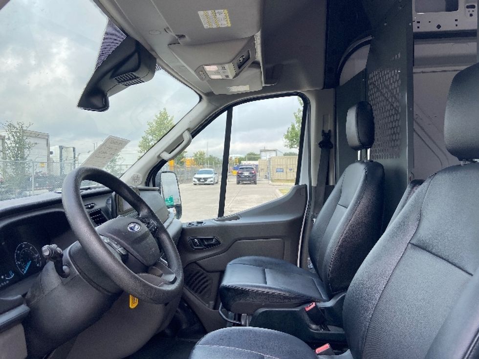 Cargo Van (Panel Van)-Light and Medium Duty Trucks-Ford-2022-Transit 250-San Antonio-TX-130,892\n\t\tmiles-$ 30,250 - Image 18