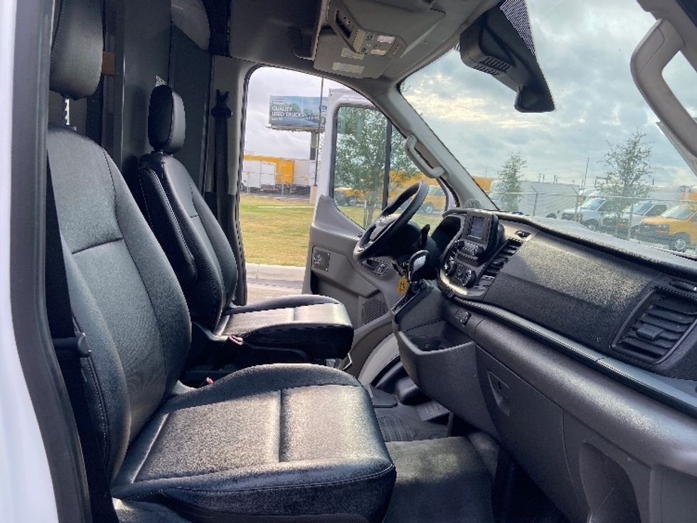 Cargo Van (Panel Van)-Light and Medium Duty Trucks-Ford-2022-Transit 250-San Antonio-TX-130,892\n\t\tmiles-$ 30,250 - Image 21
