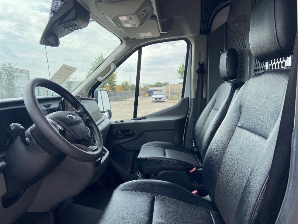 Cargo Van (Panel Van)-Light and Medium Duty Trucks-Ford-2022-Transit 250-San Antonio-TX-145,021\n\t\tmiles-$ 28,000 - Image 18