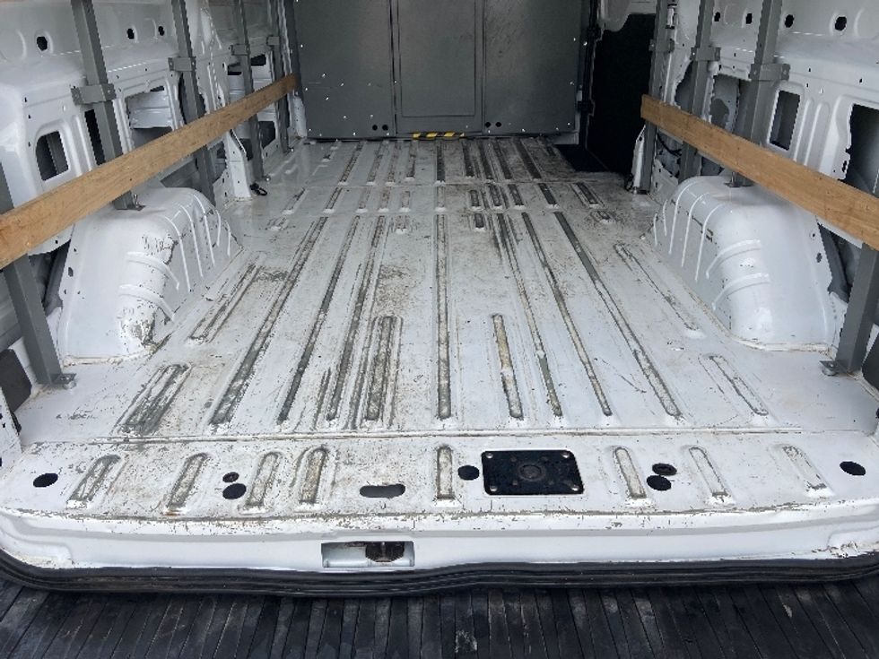 Cargo Van (Panel Van)-Light and Medium Duty Trucks-Ford-2022-Transit 250-San Antonio-TX-145,021\n\t\tmiles-$ 28,000 - Image 9