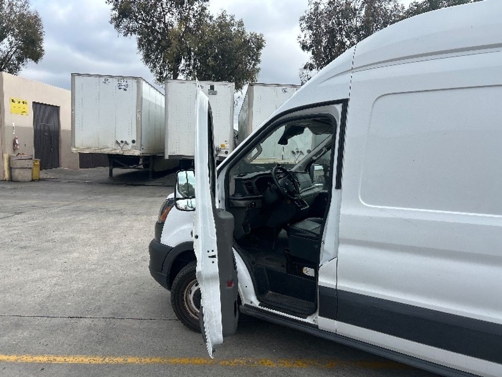 Cargo Van (Panel Van)-Light and Medium Duty Trucks-Ford-2022-Transit 250-San Marcos-CA-104,971\n\t\tmiles-$ 36,750 - Image 16