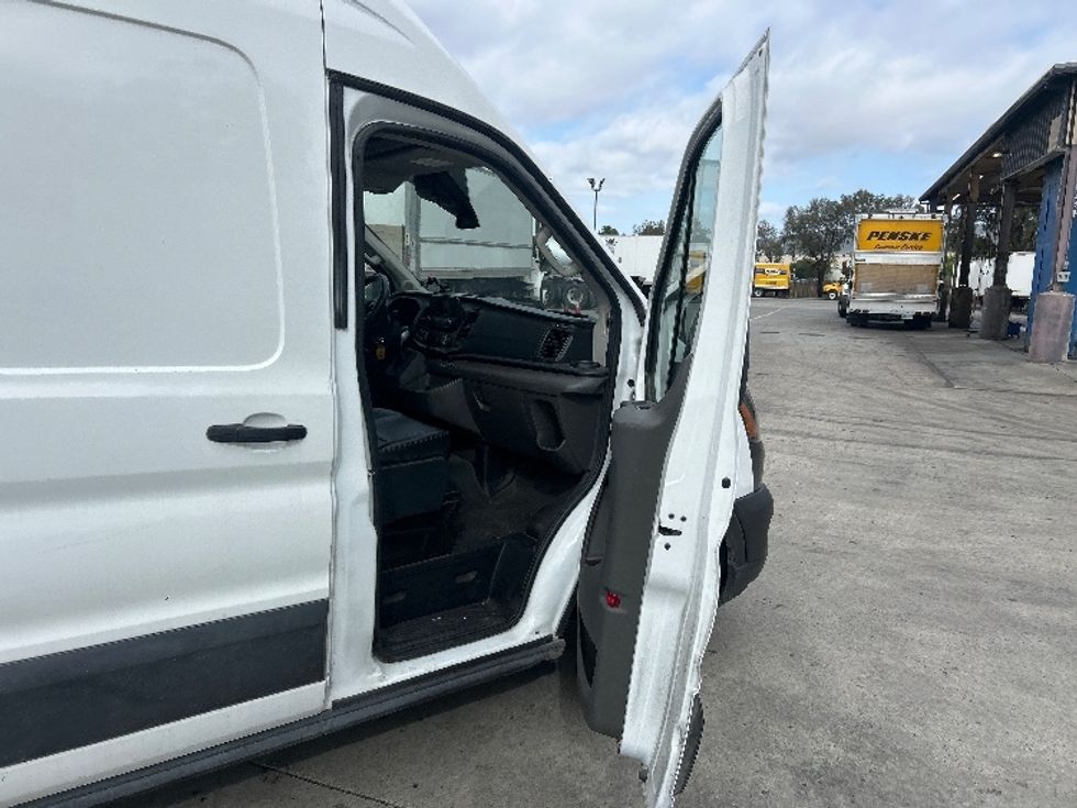 Cargo Van (Panel Van)-Light and Medium Duty Trucks-Ford-2022-Transit 250-San Marcos-CA-104,971\n\t\tmiles-$ 36,750 - Image 20