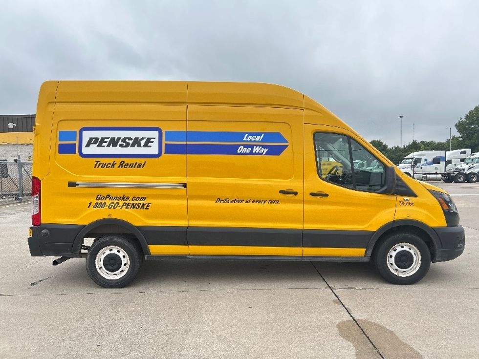 Cargo Van (Panel Van)-Light and Medium Duty Trucks-Ford-2022-Transit 250-Selma-TX-81,042\n\t\tmiles-$ 35,750 - Image 15