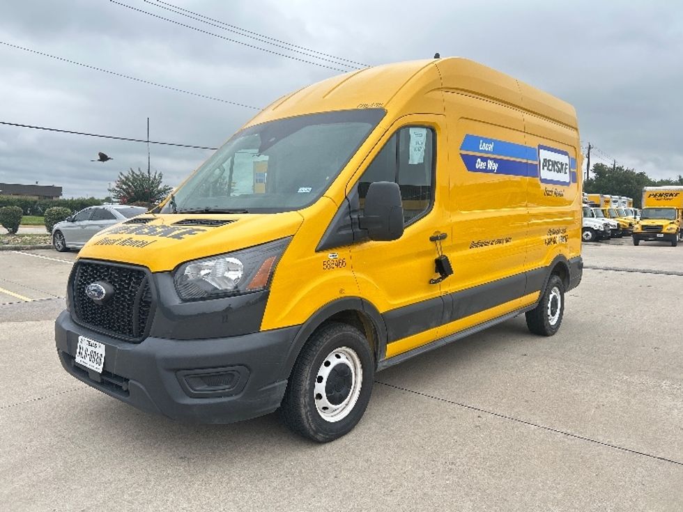Cargo Van (Panel Van)-Light and Medium Duty Trucks-Ford-2022-Transit 250-Selma-TX-81,042\n\t\tmiles-$ 35,750 - Image 3