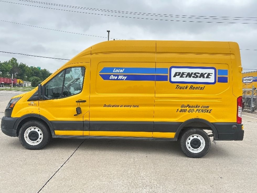 Cargo Van (Panel Van)-Light and Medium Duty Trucks-Ford-2022-Transit 250-Selma-TX-81,042\n\t\tmiles-$ 35,750 - Image 4