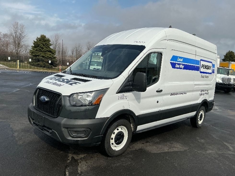 Cargo Van (Panel Van)-Light and Medium Duty Trucks-Ford-2022-Transit 250-South Bend-IN-107,059\n\t\tmiles-$ 33,250 - Image 3
