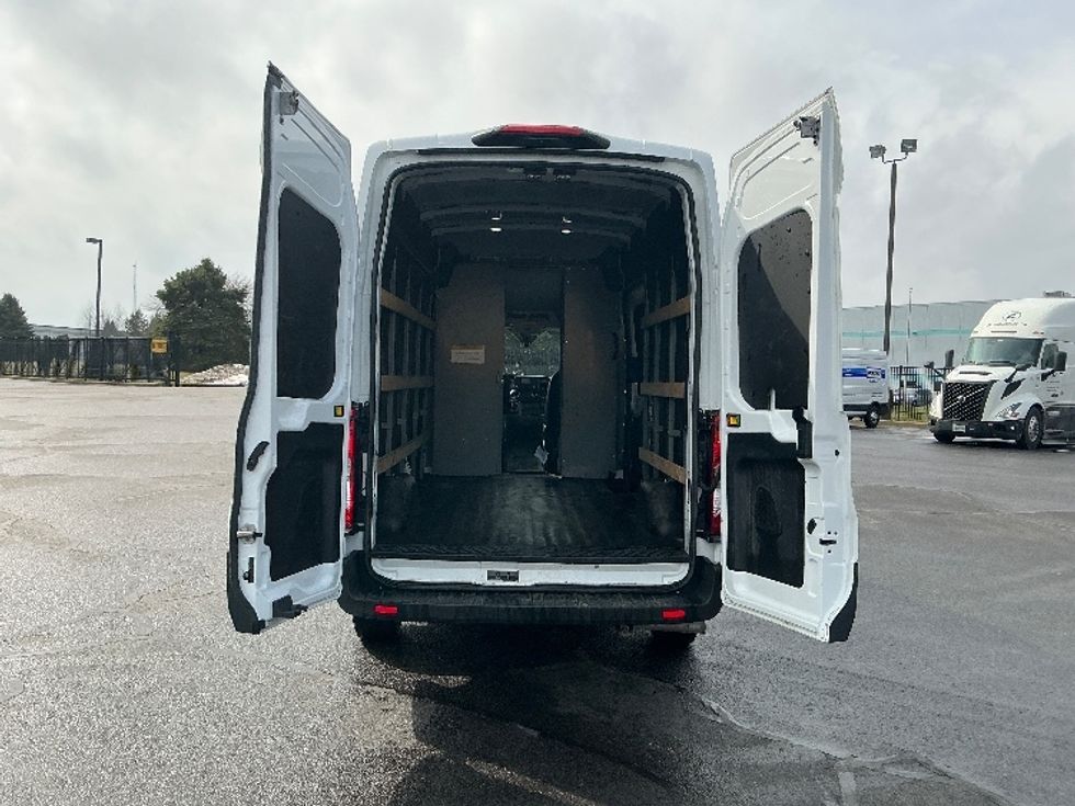 Cargo Van (Panel Van)-Light and Medium Duty Trucks-Ford-2022-Transit 250-South Bend-IN-107,059\n\t\tmiles-$ 33,250 - Image 8