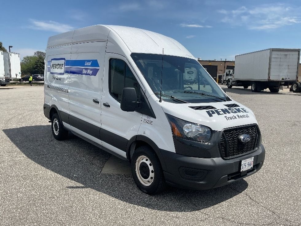 Cargo Van (Panel Van)-Light and Medium Duty Trucks-Ford-2022-Transit 250-South Bend-IN-93,087\n\t\tmiles-$ 35,000 - Image 1
