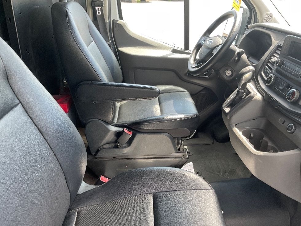 Cargo Van (Panel Van)-Light and Medium Duty Trucks-Ford-2022-Transit 250-South Bend-IN-93,087\n\t\tmiles-$ 35,000 - Image 22