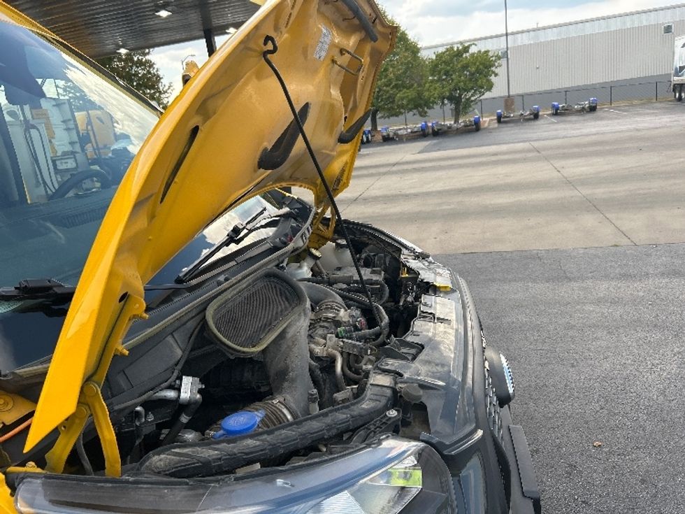 Cargo Van (Panel Van)-Light and Medium Duty Trucks-Ford-2022-Transit 250-Springfield-MO-103,048\n\t\tmiles-$ 29,000 - Image 19