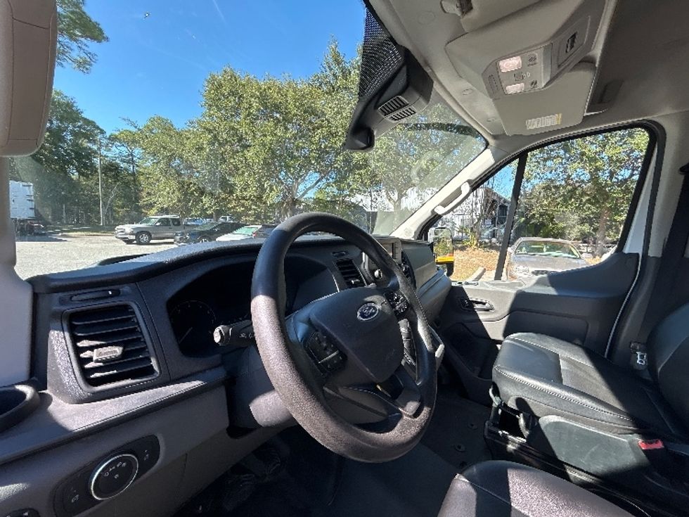 Cargo Van (Panel Van)-Light and Medium Duty Trucks-Ford-2022-Transit 250-Tallahassee-FL-101,523\n\t\tmiles-$ 34,250 - Image 18