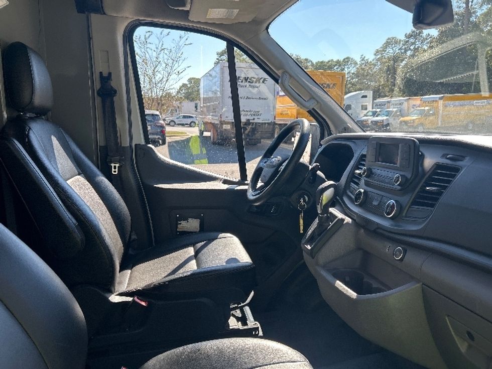 Cargo Van (Panel Van)-Light and Medium Duty Trucks-Ford-2022-Transit 250-Tallahassee-FL-101,523\n\t\tmiles-$ 34,250 - Image 22