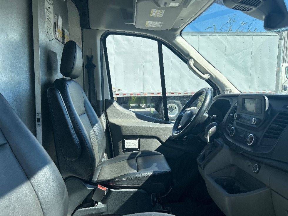 Cargo Van (Panel Van)-Light and Medium Duty Trucks-Ford-2022-Transit 250-Tallahassee-FL-105,000\n\t\tmiles-$ 34,500 - Image 22
