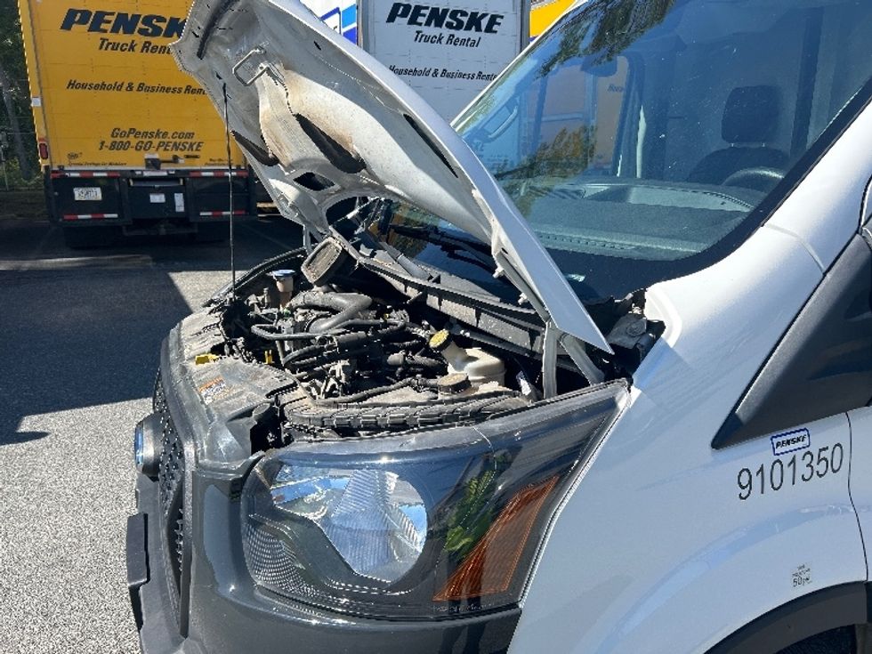 Cargo Van (Panel Van)-Light and Medium Duty Trucks-Ford-2022-Transit 250-Tallahassee-FL-105,000\n\t\tmiles-$ 34,500 - Image 24