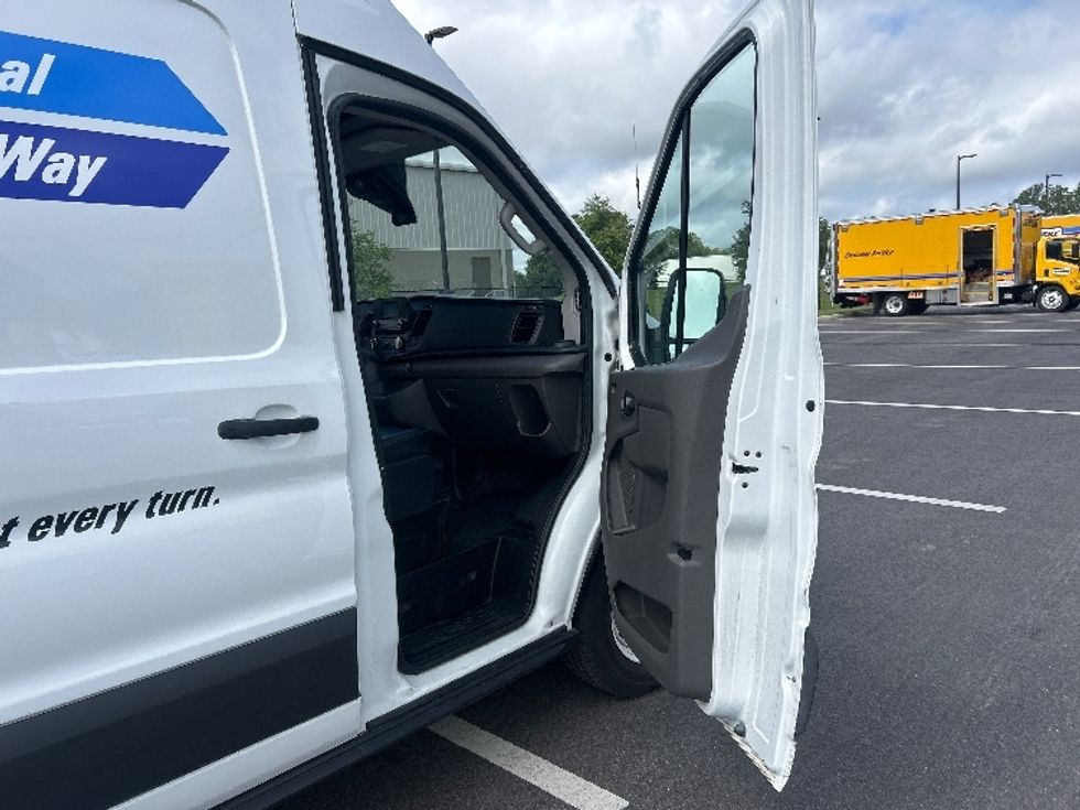 Cargo Van (Panel Van)-Light and Medium Duty Trucks-Ford-2022-Transit 250-Tallahassee-FL-91,851\n\t\tmiles-$ 36,750 - Image 19