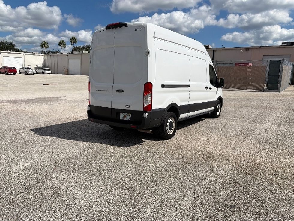 Cargo Van (Panel Van)-Light and Medium Duty Trucks-Ford-2022-Transit 250-Tampa-FL-112,295\n\t\tmiles-$ 33,000 - Image 13